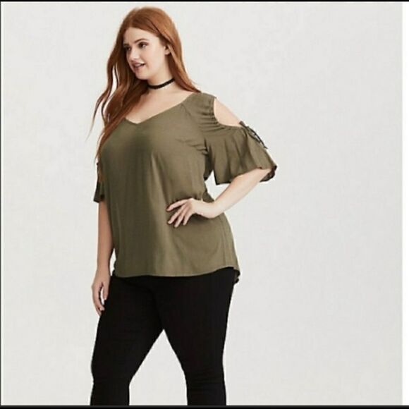 Torrid green cold shoulder 3X blouse tie sleeve - Picture 2 of 5